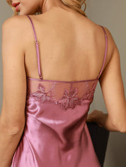Vestido lencero de pura seda con sexy escote de encaje