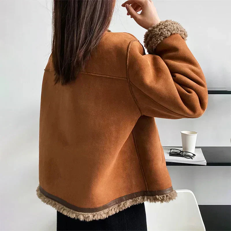 Pia | Chaqueta marrón cálida de piel
