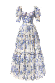 Vestido femenino con mangas transparentes y voluminosas de Hydrangea